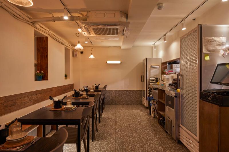 简约时尚的 23 平米餐厅设计-14