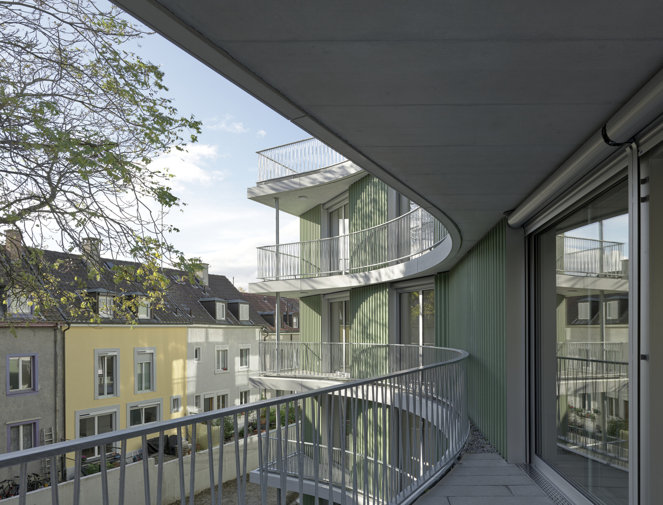 Basel 老厂房变宜居庭院丨瑞士丨Itten+Brechbühl-22