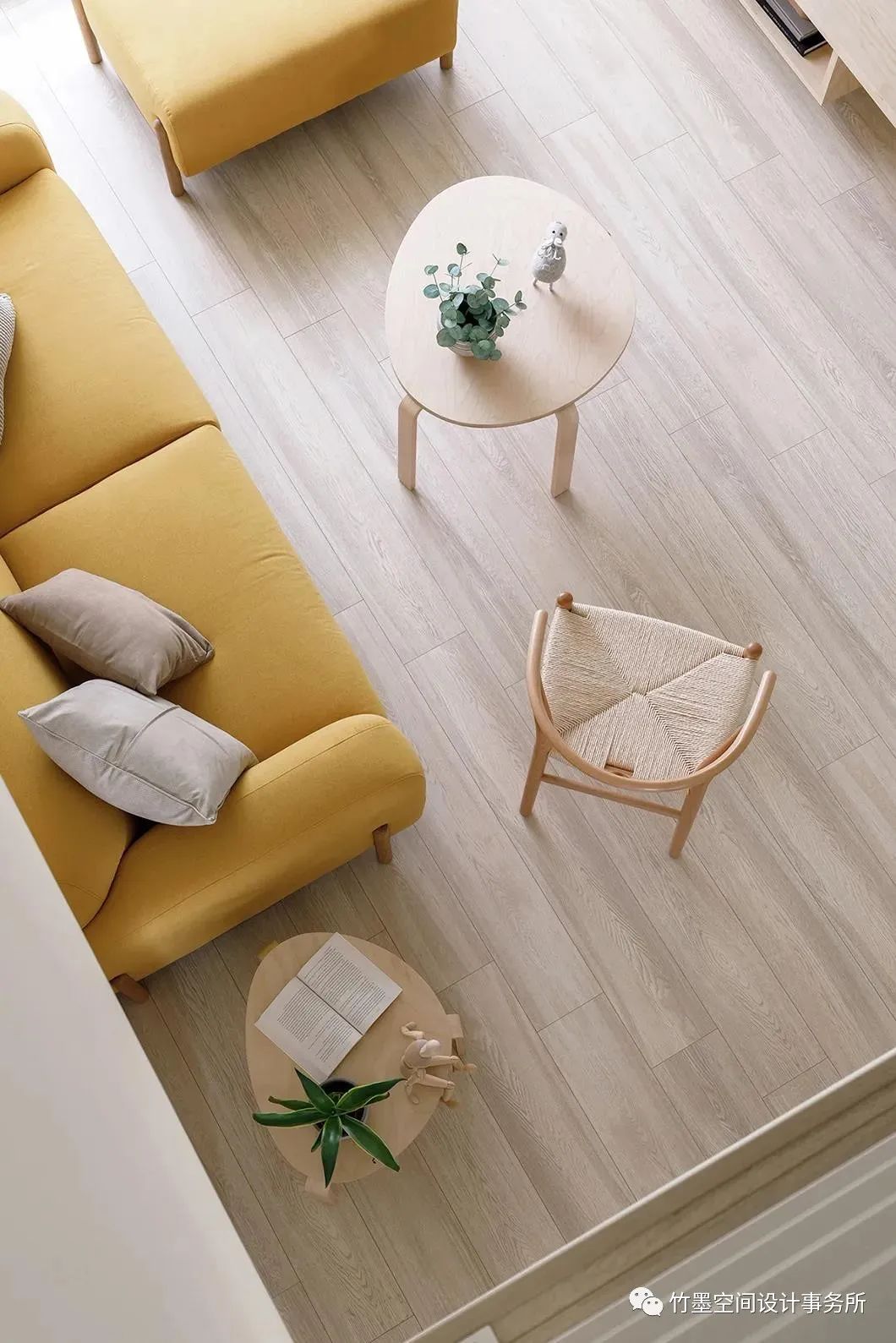 北欧风家居设计,色彩与甜蜜的梦幻之旅-23