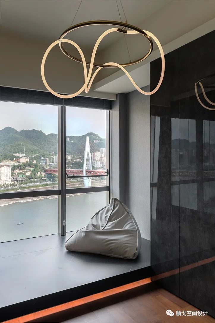 重庆来福士轻奢大平层丨中国重庆丨麟戈设计-77