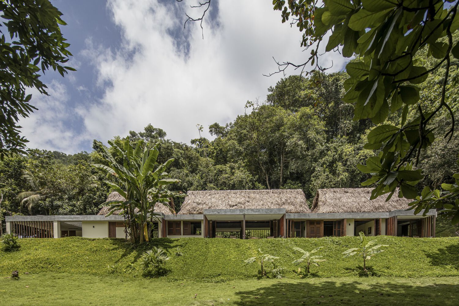 Mendihuaca 河畔生态住宅丨哥伦比亚丨Plan:b arquitectos-12