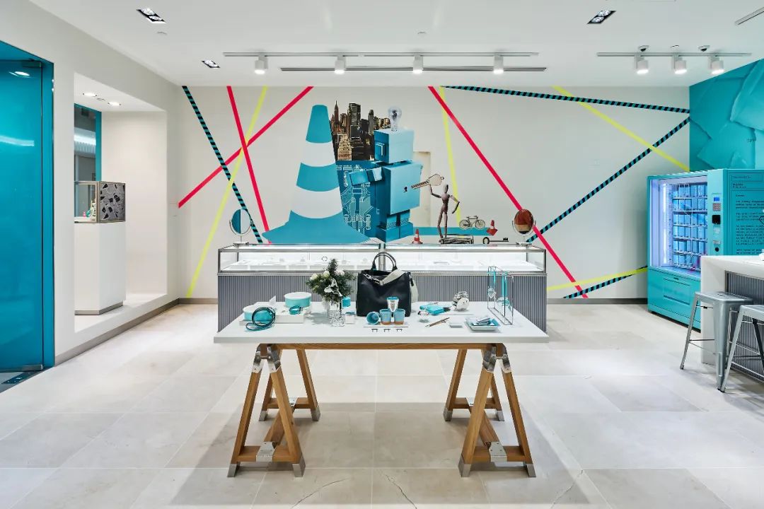 【519期】Tiffany Co( 蒂芙尼)最新快闪店设计，丰富的礼物周边，增加互动性-53