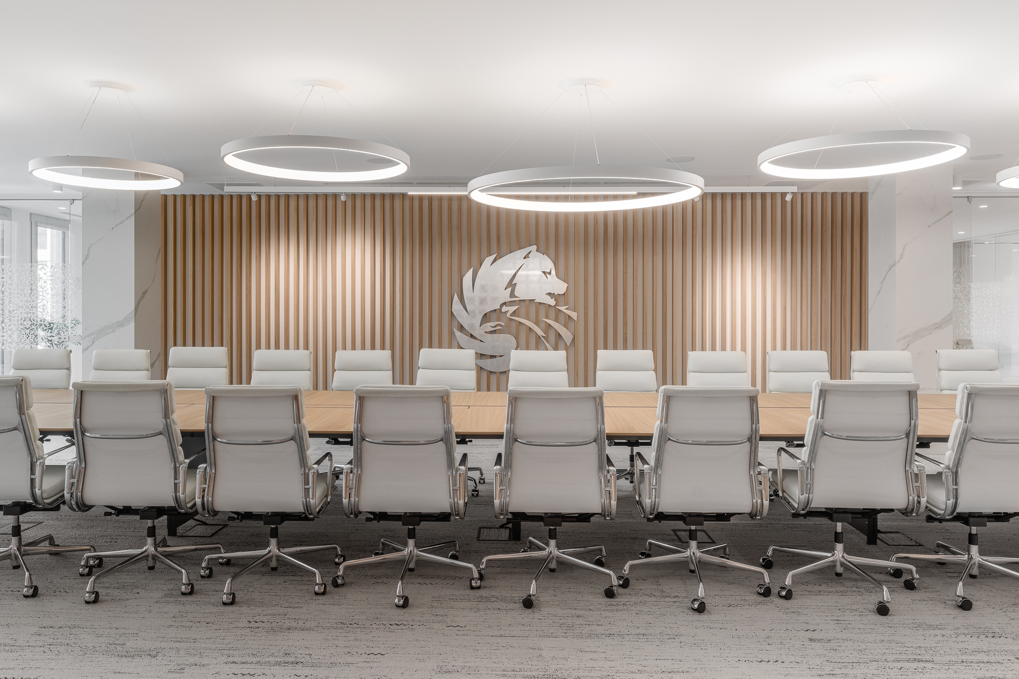 波兰华沙 CEDC 国际董事会办公室丨Trzop Architekci-24