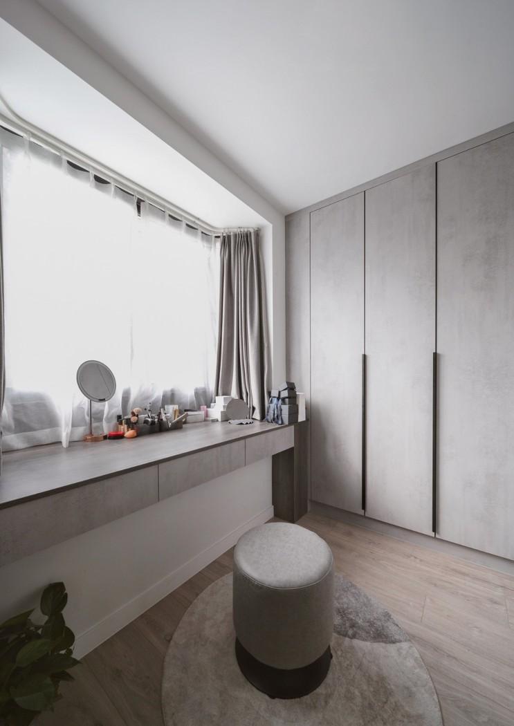 现代简约三居室 原木风格温馨家居设计-42