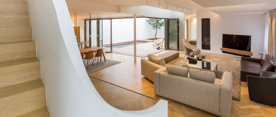 工业建筑改造为阁楼项目丨法国图卢兹-7