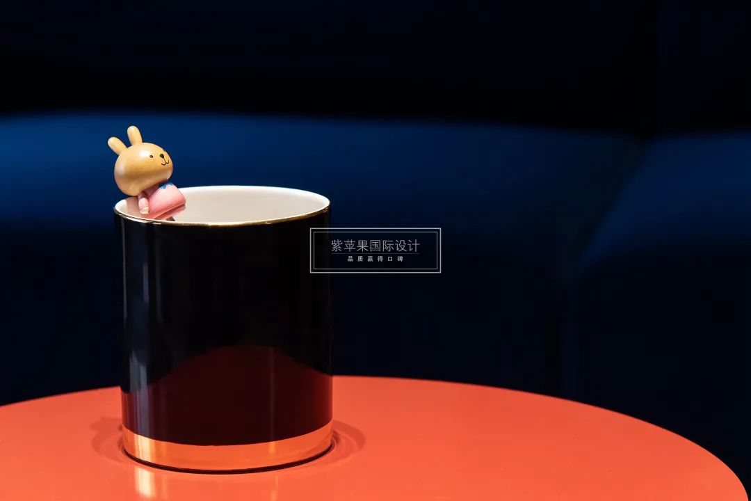 打破常规的色彩之家·现代风格设计案例丨紫苹果装饰集团-40