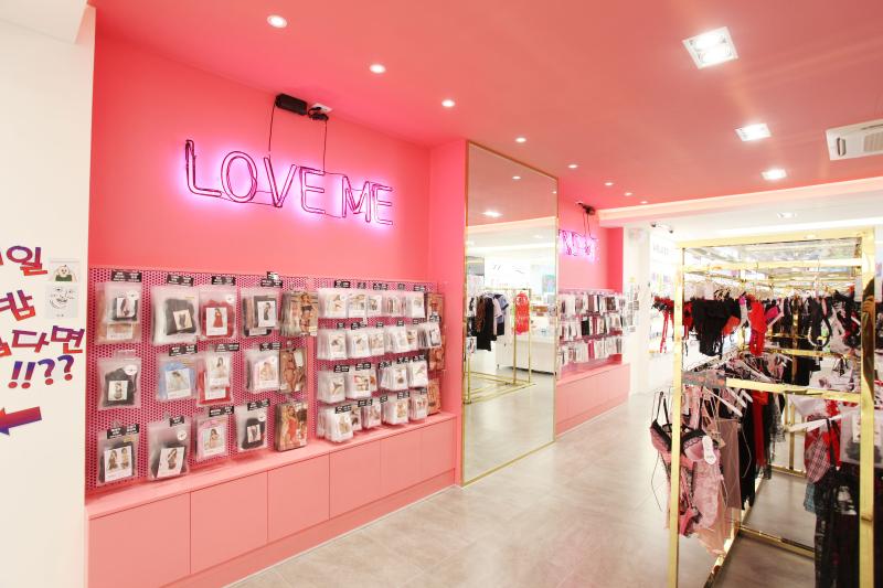 86 平成人用品店室内设计 | 粉色调亮点解读-2