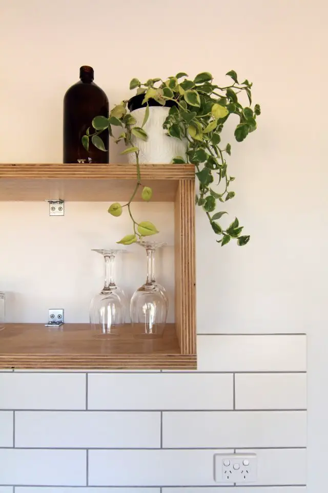 废旧集装箱变身时尚度假屋-4