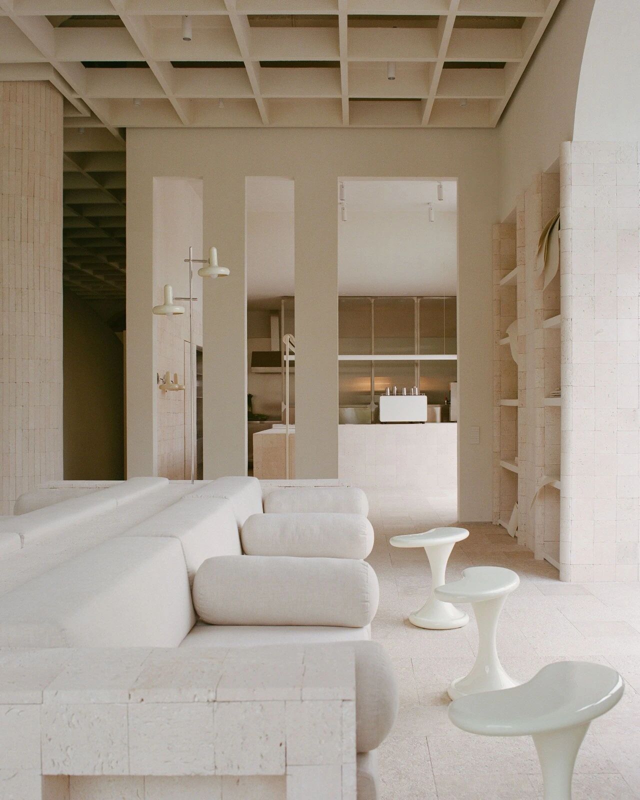 Messa House 女装零售店丨哈萨克斯坦丨UP2DATE architects-31