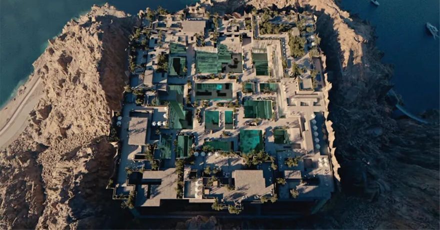 土豪沙特又出神作?450米高山里凿了个“倒立大楼”,进门先坐船钻山洞!网友:先等TheLine建成再说吧……-44