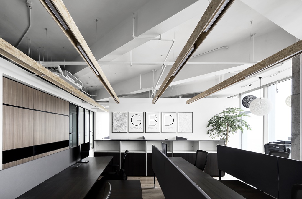 春秋出品 —— 办公.适-21