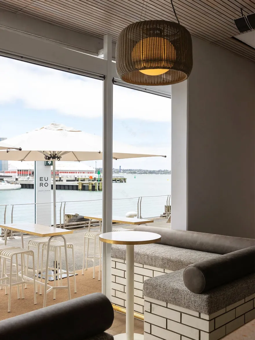 新西兰 Euro Bar 现代海滨俱乐部风格打造丨新西兰奥克兰丨CTRL Space-25