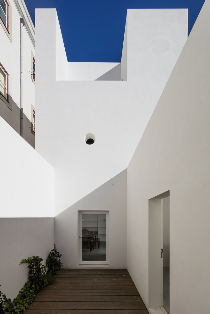 葡萄牙阿尔法玛区的中世纪住宅修复-19