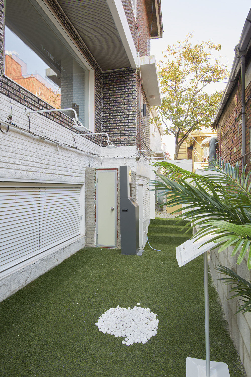 14 坪温馨黑白家居，展现简约设计魅力-13