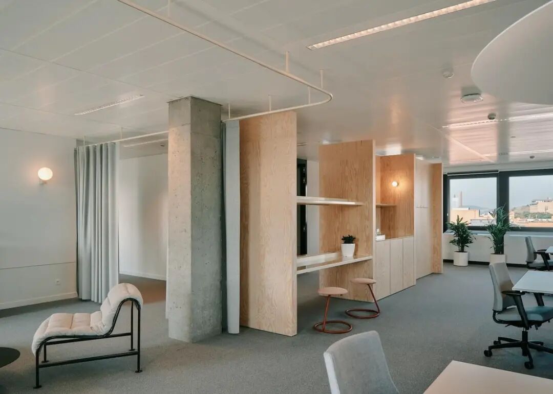 比利时AG保险沙勒罗瓦办公楼局部改造项目丨Ncbham-12