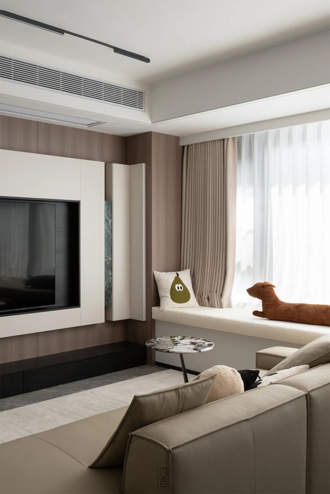 内舍软装丨128㎡现代简约风，纯粹色调营造简洁利落的温柔空间！-13