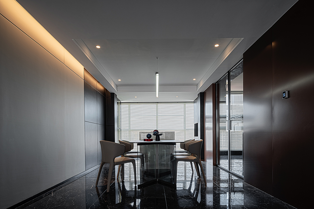 黑白格格丨中国山东丨b.n.b 本白空间建筑设计-49