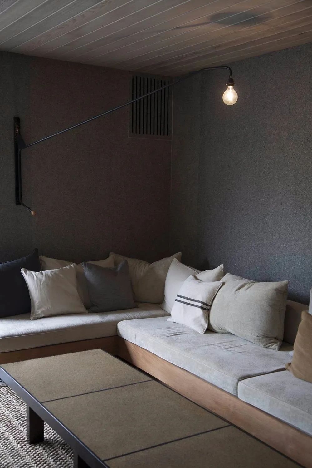 比利时设计师 Vincent Van Duysen 的极简主义家居艺术-12