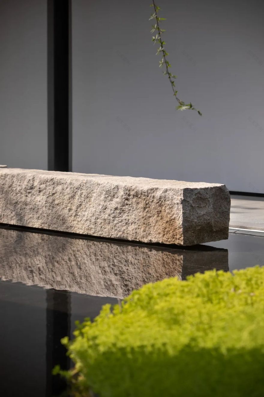 冠景·上院营销中心丨中国郑州丨二合永设计-12