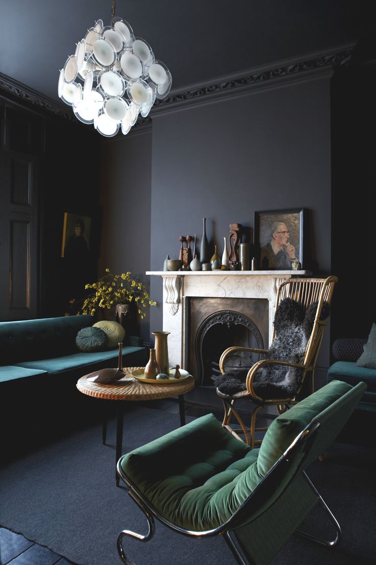 10 Best Paint Colors to Get You Those Moody Vibes-22