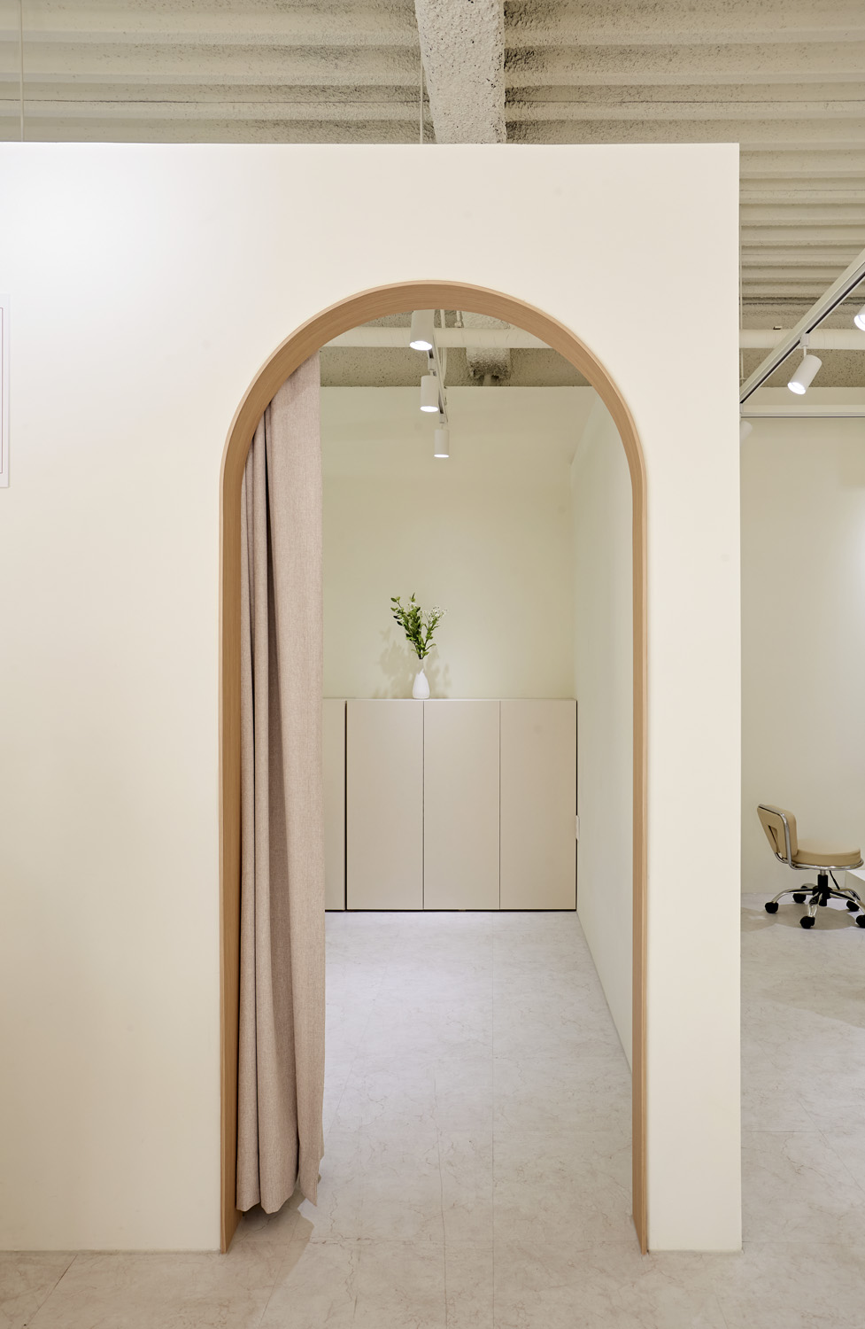 简约时尚的 15 平米小空间设计-16