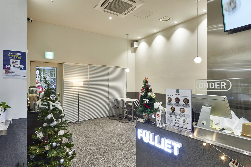 15 坪清爽白色调甜品店设计-6