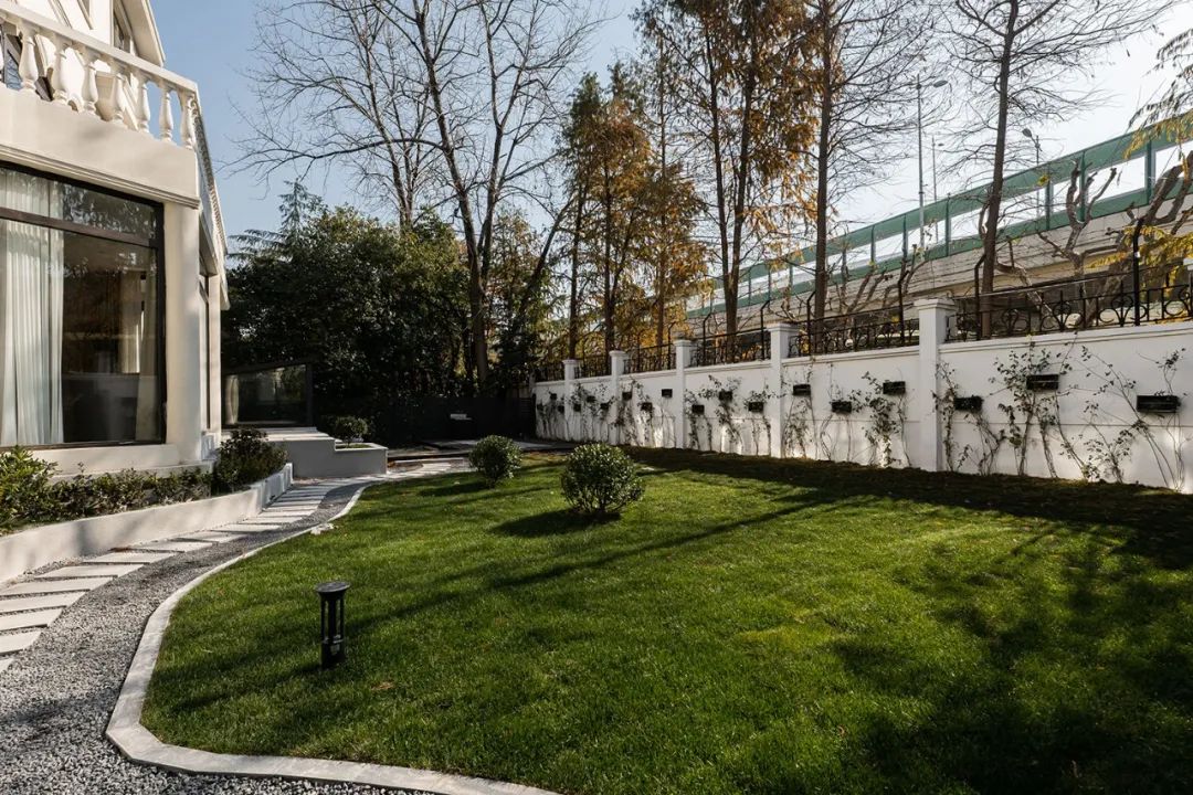 680m²别墅变形记丨中国上海丨上海陈尹周室内设计-8