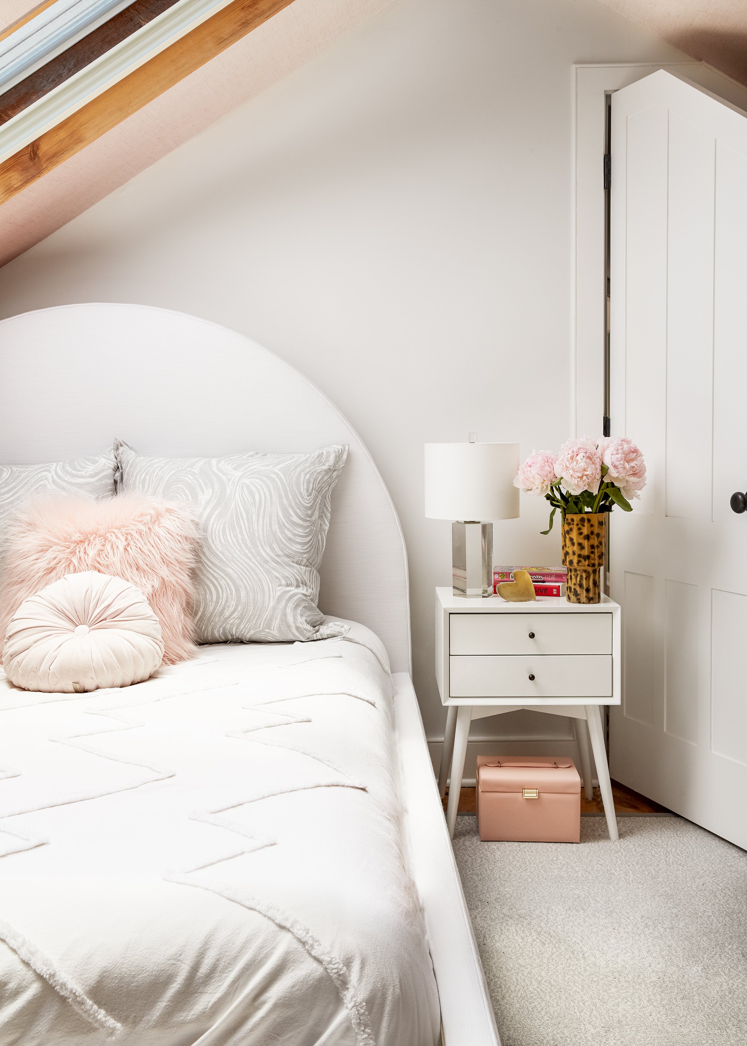 韦斯特波特殖民地风格建筑（注：Colonial常见可表示殖民地风格的（建筑） ，这里结合Westport推测是指具有殖民地风格的建筑等，若有更具体语境可调整） 丨美国韦斯特波特丨Kathleen Walsh Interiors-74