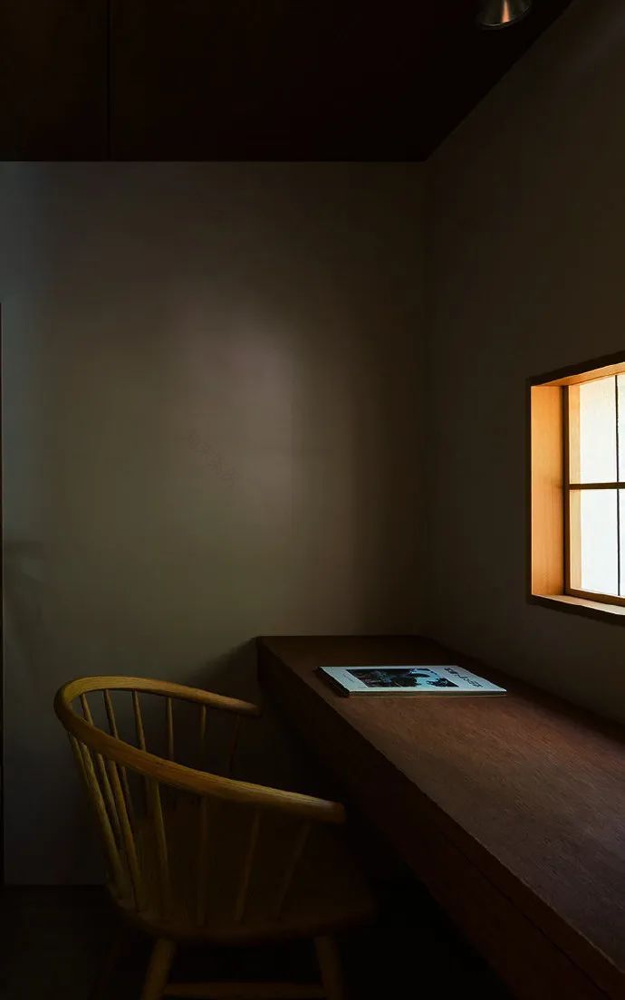 灰色调的美学魅力 | 极简与温情的和谐共生-116