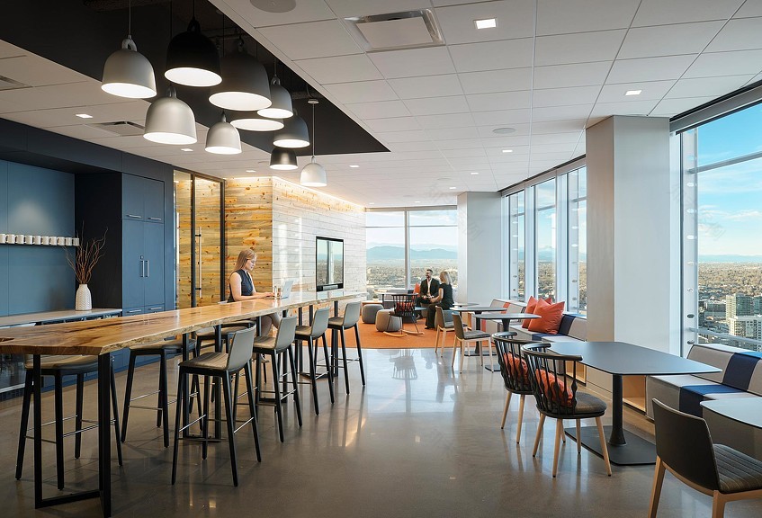 Gensler 打造绿色 berg Traurig Denver 办公室,彰显自然文化底蕴-5