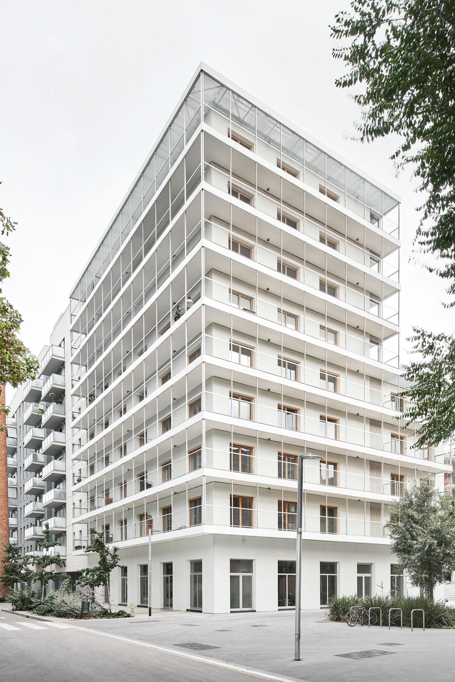 巴塞罗那"La Chalmeta"合作住宅丨西班牙巴塞罗那-13