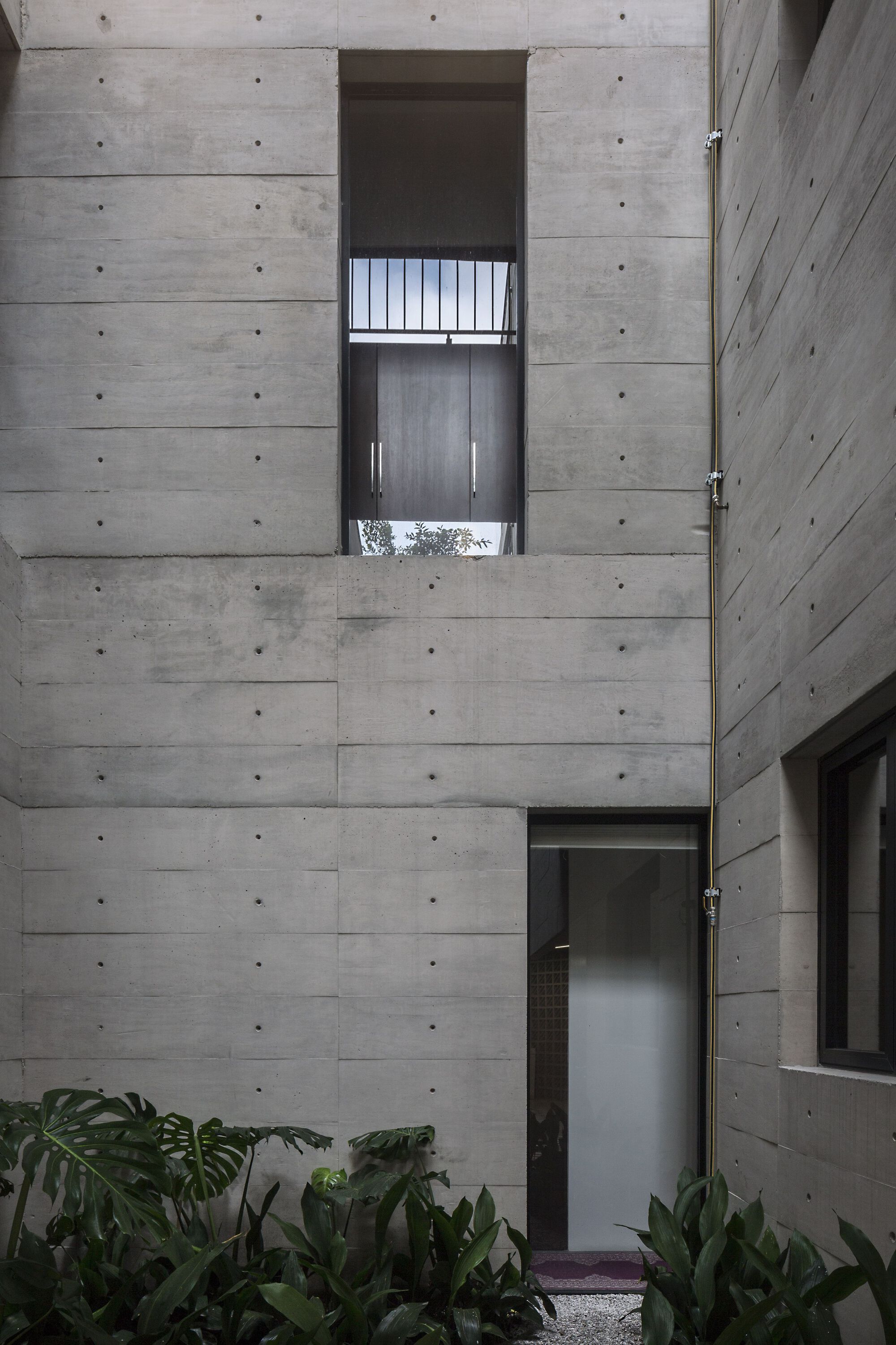 Circular de Morelia 4 Apartment Building / Quintanilla Arquitectos-47