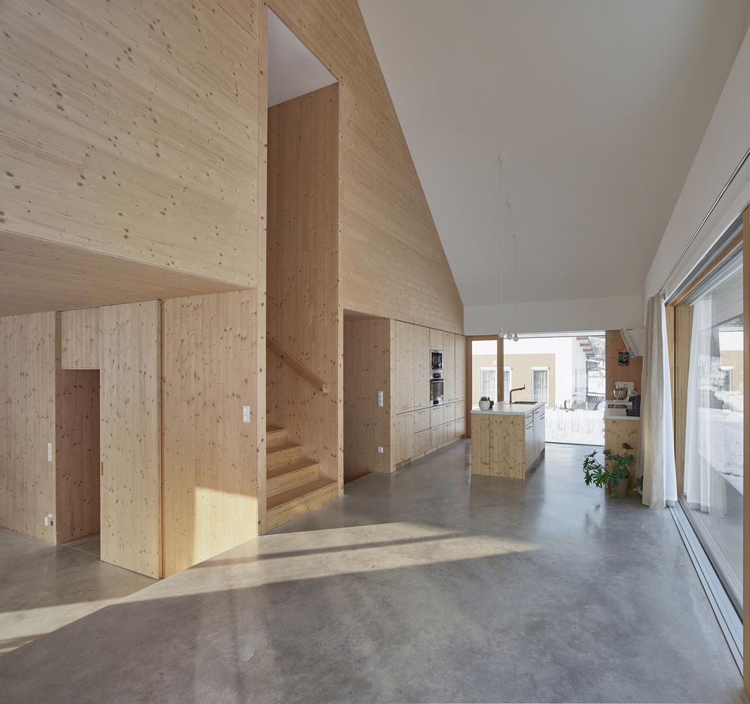 奥地利山墙屋 | 木、混凝土与玻璃的宁静和谐空间-28