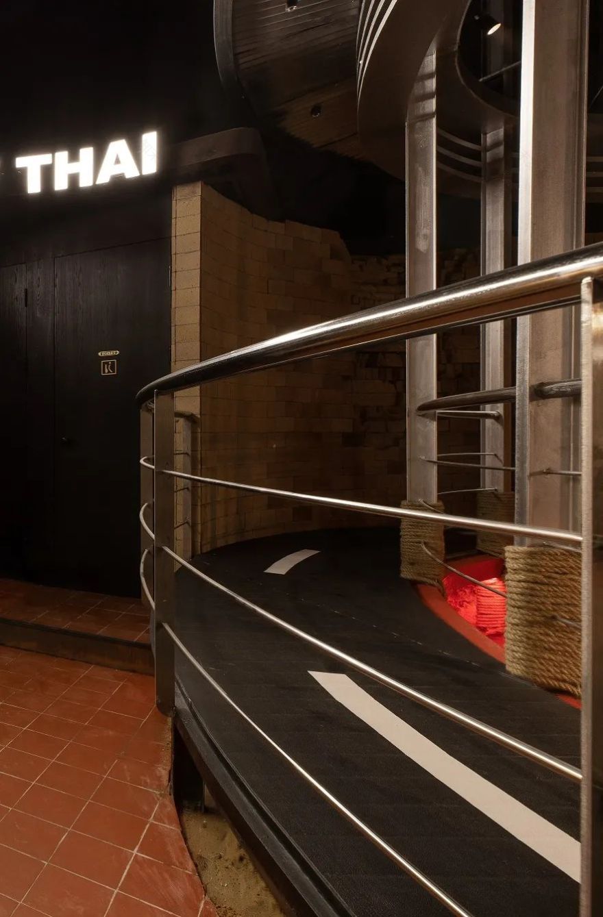 《拳霸》风格泰拳馆 · 隐于都市的地下格斗场丨南京此外设计有限公司-83