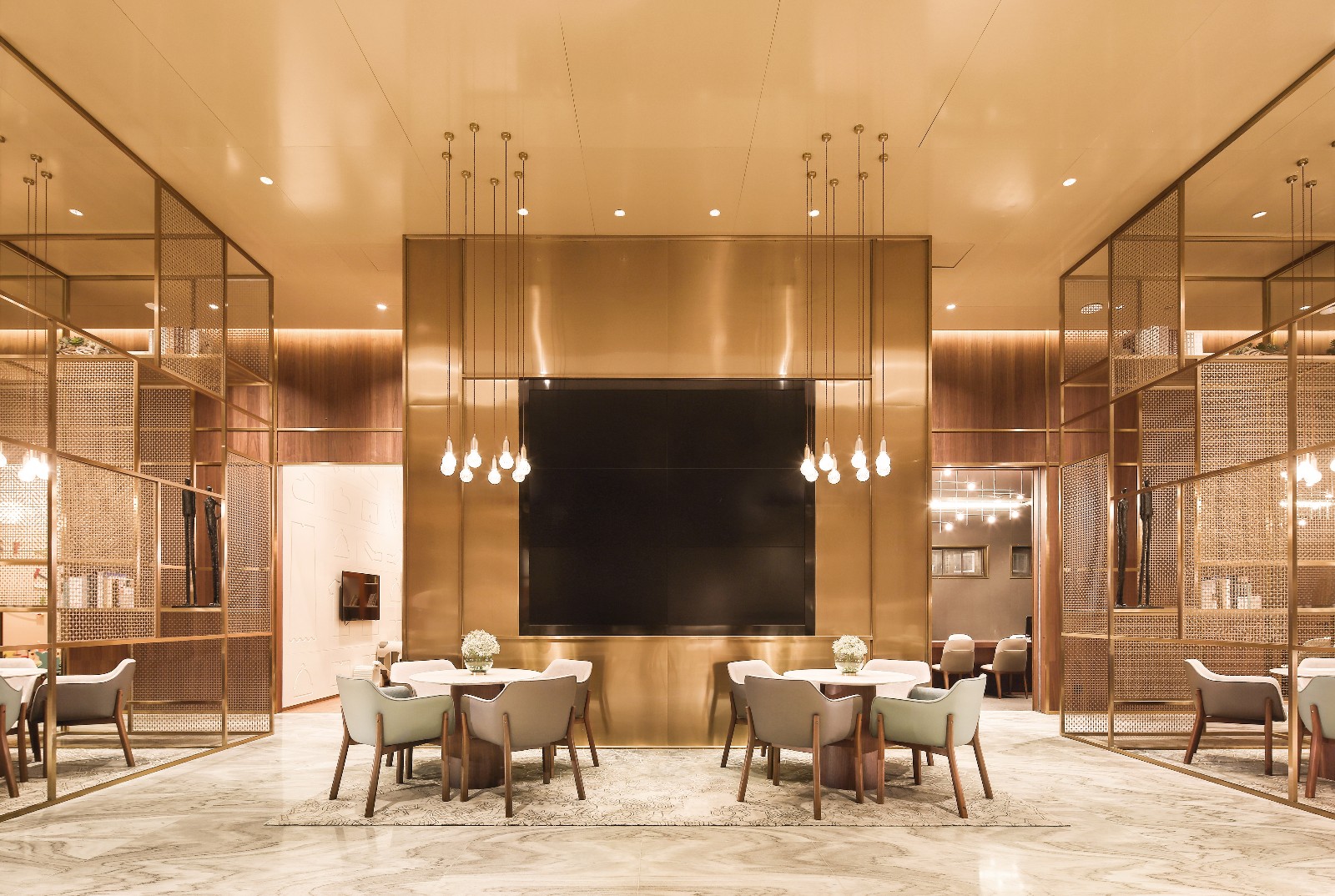 城市咖啡的抒情品质——卓越蔚蓝郡销售中心  于强室内设计师事务所-11