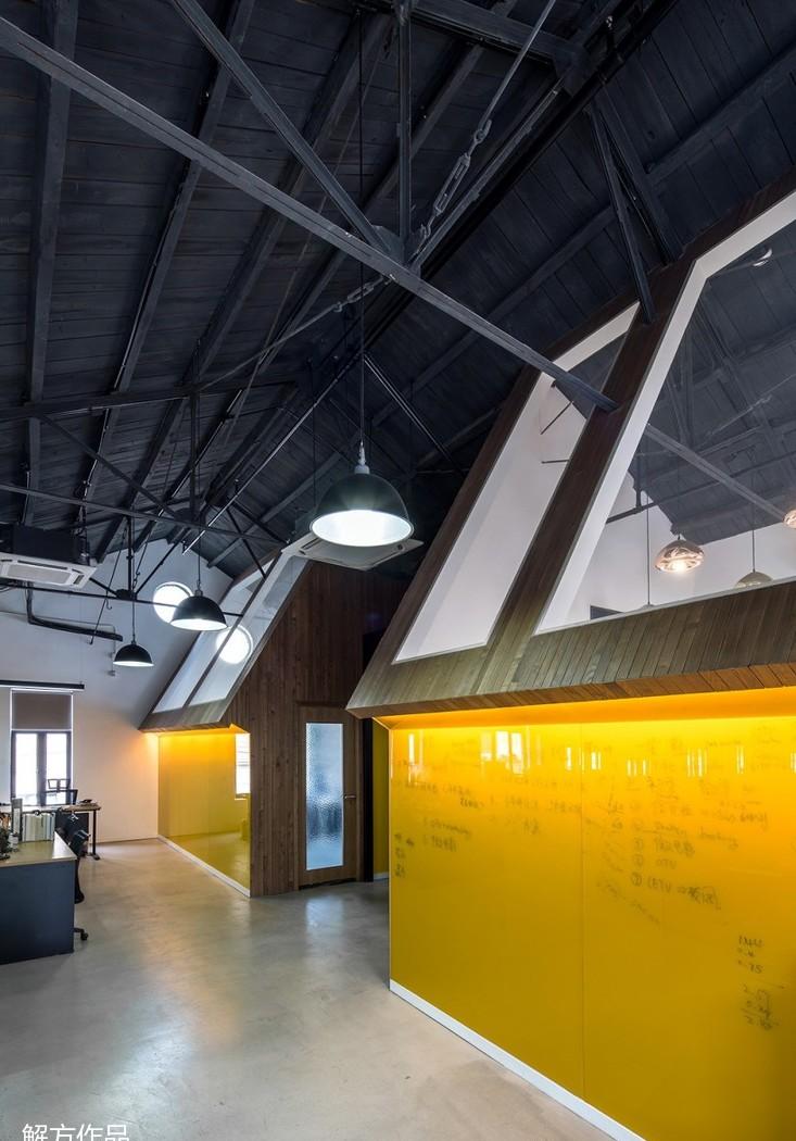 设计公司丨解方设计作品-VML广告公司办公室-10