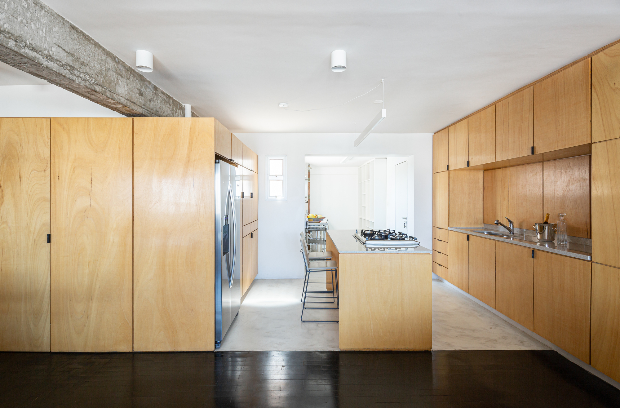 巴西 Mooca 社区 60 年代公寓的翻新之旅-1