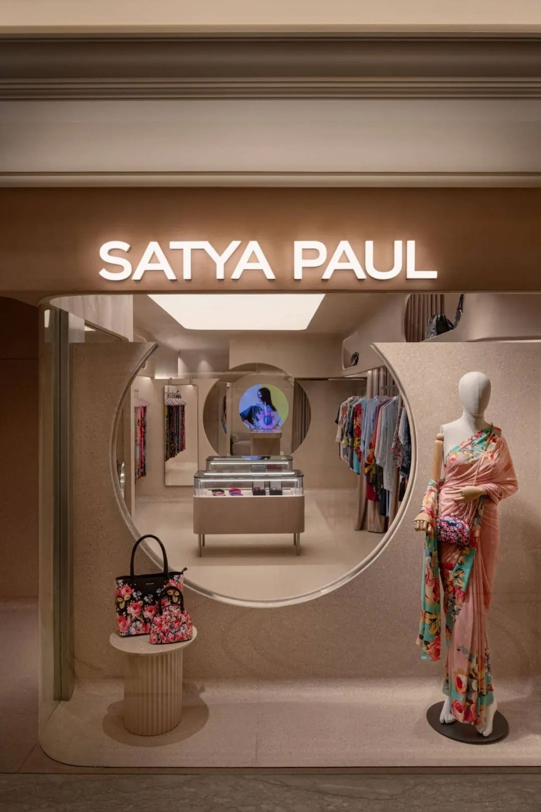Satya Paul 新德里店铺设计丨印度新德里丨Studio Lotus-0