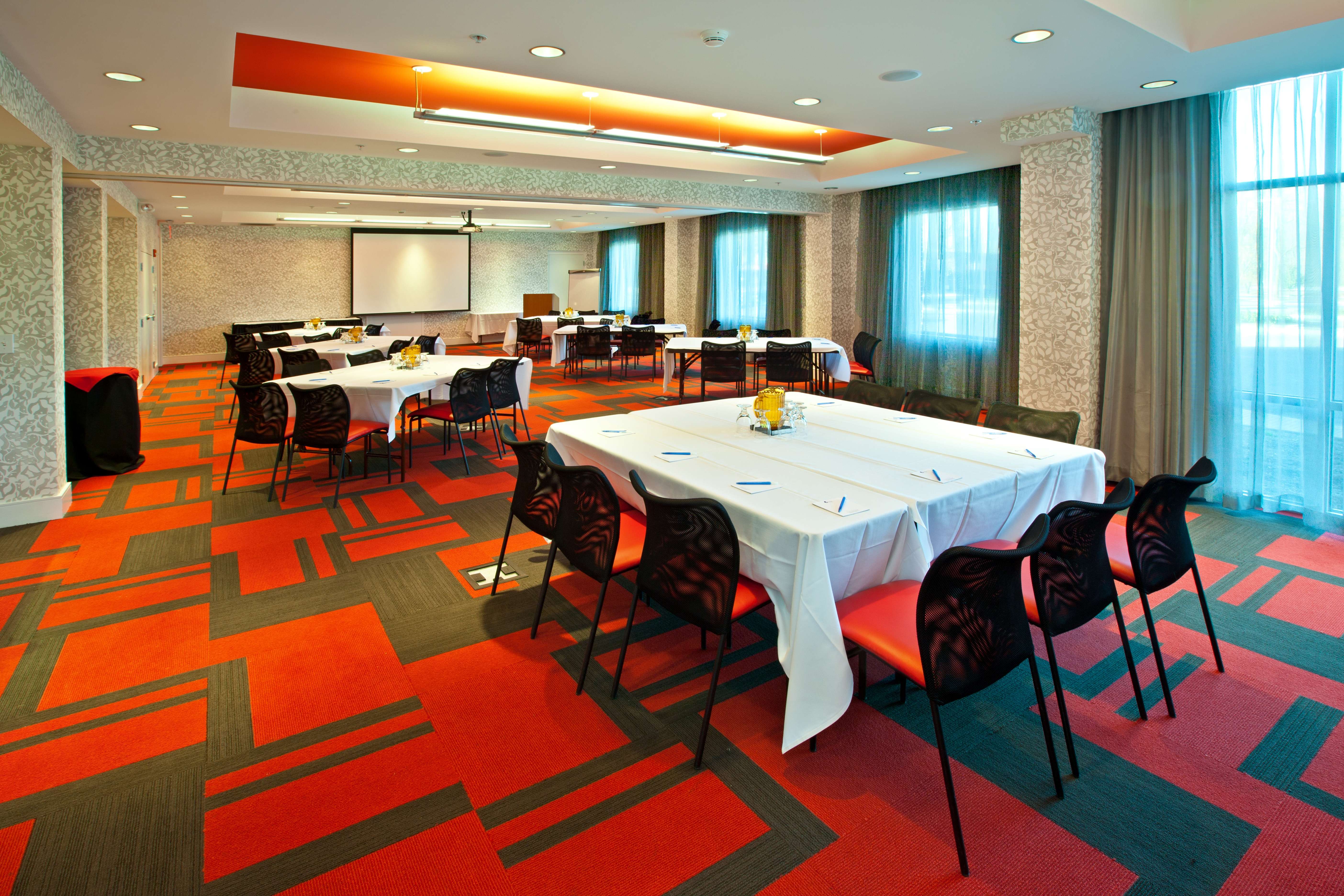 HOTEL INDIGO ARCHITECTURAL CTR-20