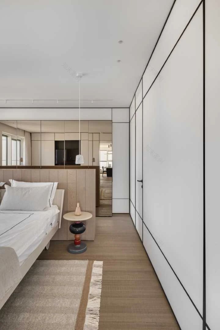 顶层简奢大宅丨Aviram Kushmirski 设计工作室-37