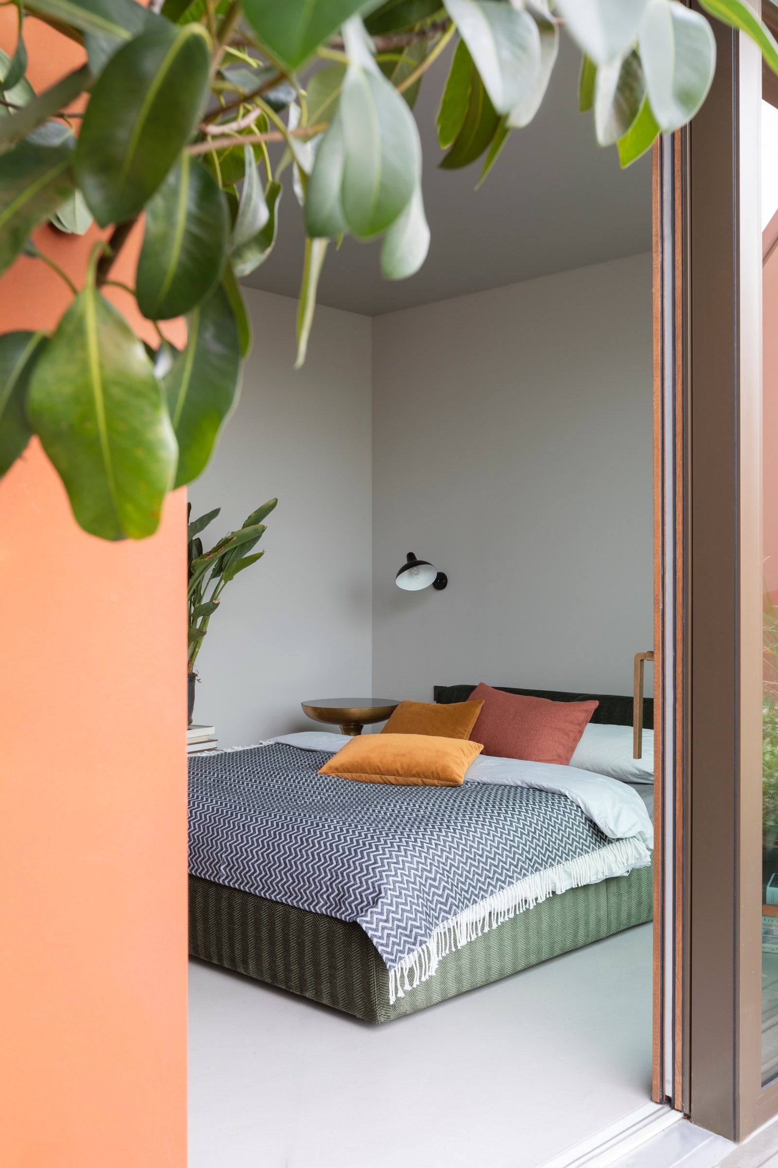 柏林阁楼公寓的热带绿洲设计-34