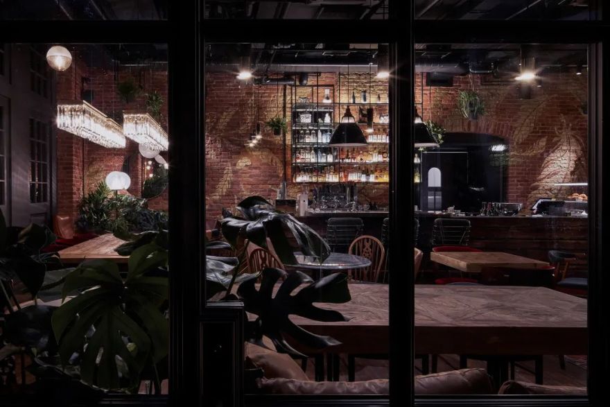 上世纪旧仓库爆改小酒馆,喝的不是酒,是历史的沉淀-7