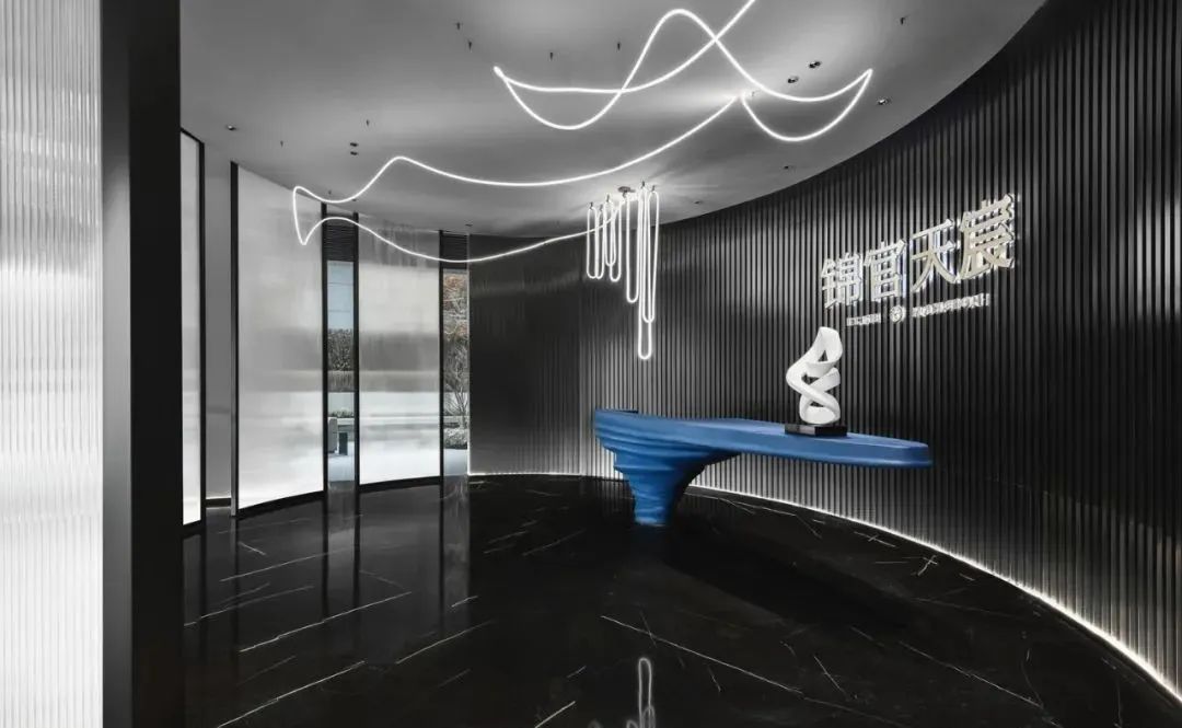 成都旭辉·锦官天宸营销中心 | 自然韵律的现代空间-13