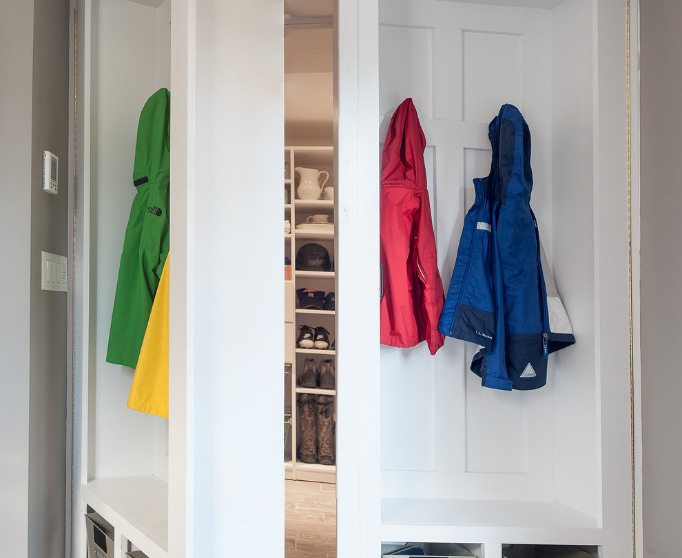 某大家庭玄关及附属空间设计-10