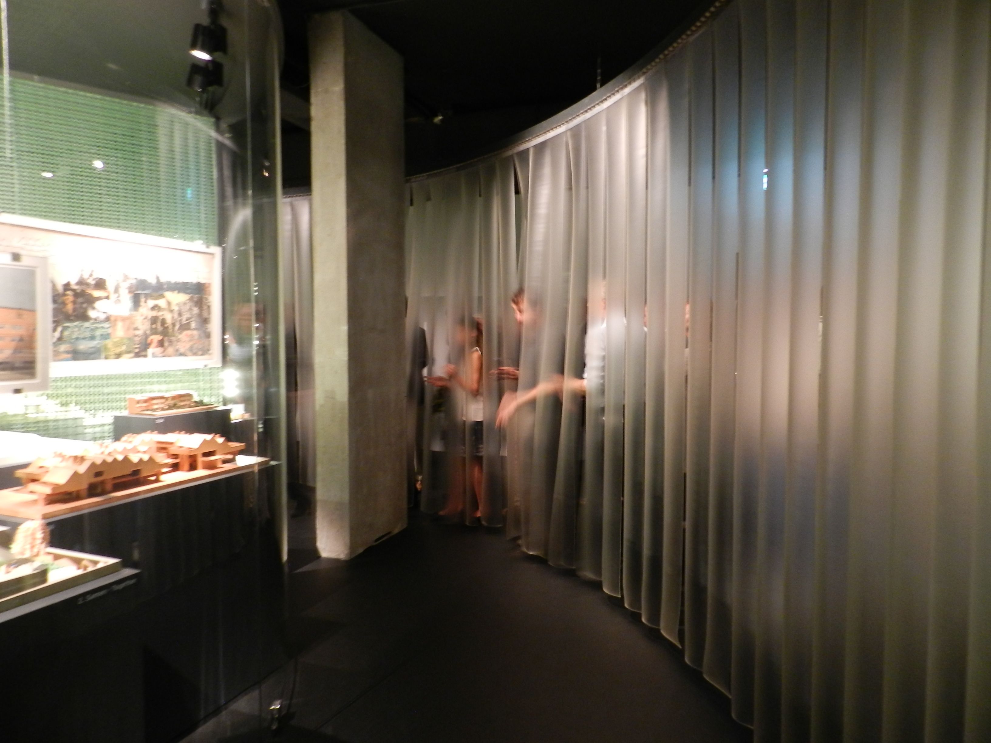 荷兰建筑研究所地下展厅-15