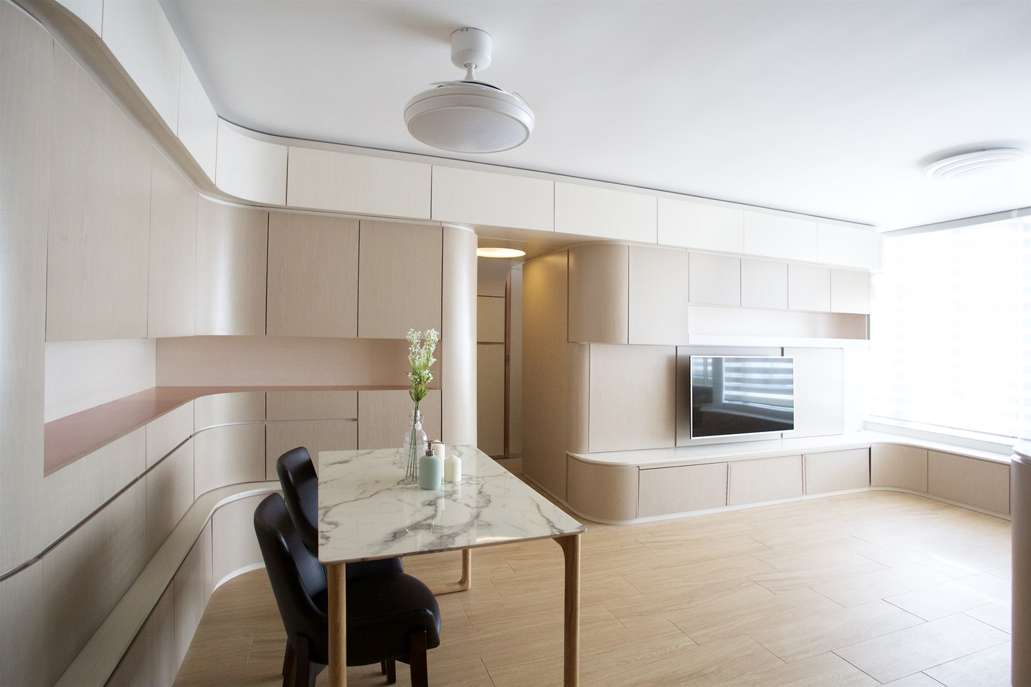 Arc Village Studio  Sim-51