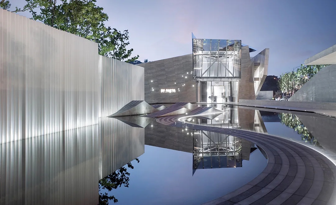 重庆融创壹号院·壹方艺术馆丨中国重庆丨aoe事建组,以和设计&英拓景观,IDMatrix矩阵纵横-45