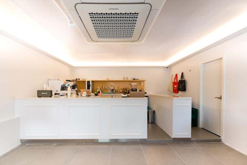 简约 12 坪咖啡馆，高性价比设计展现-9