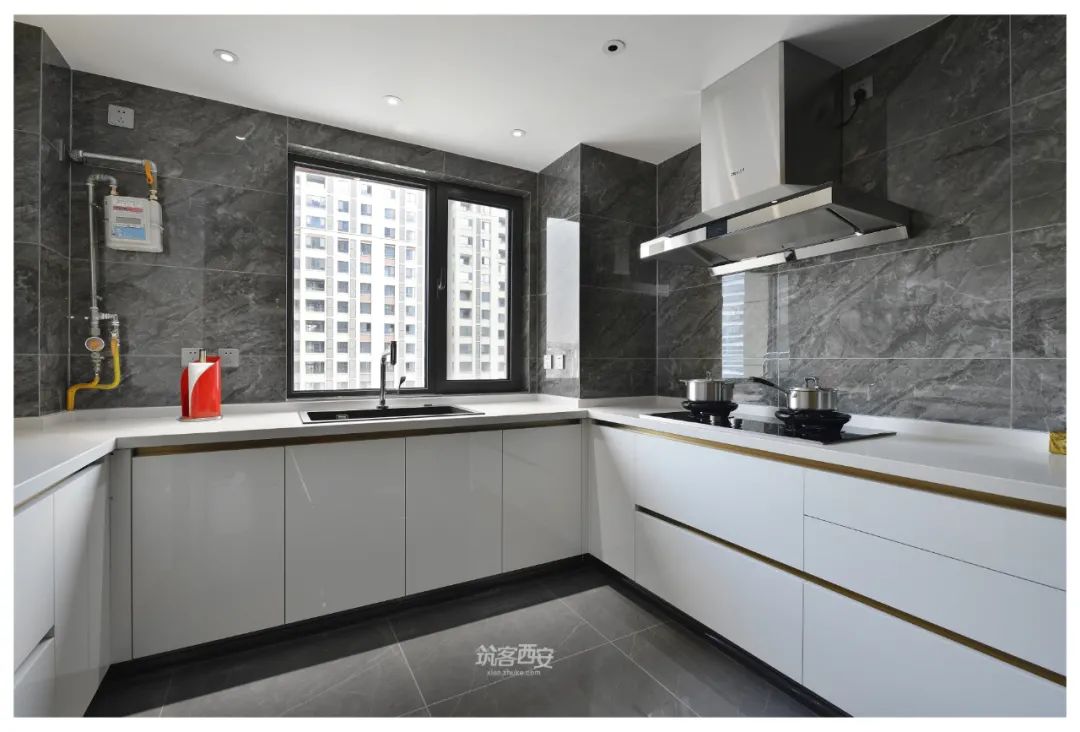 优优简简 | 吕高飞新作,现代极简风格的精致生活-32