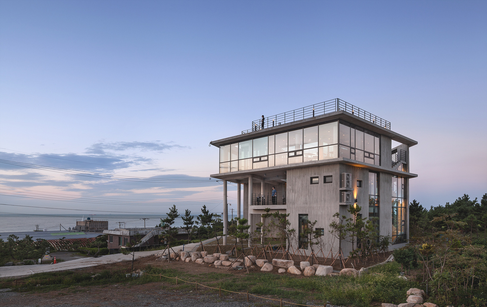 韩国日出之城的五边形商业建筑-32